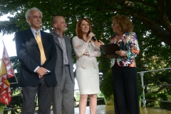 12-Premio-AcquiAmbiente-IX-edizione-M-V-Brambilla-sul-palco-insieme-a-Danilo-Rapetti-e-Carlo-Sburlati-391_1200x