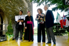 6-Premio-AcquiAmbiente-IX-edizione-Il-Vescovo-Piergiorgio-Micchiardi-ritira-il-Premio-di-Papa-Benedetto-XVI-144_1200x